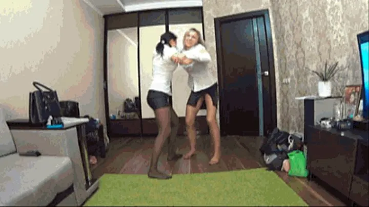 CATBALL FIGHT IN PANTYHOSE TILL CUM 2 (Tr)