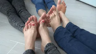 play footsie different positions 9 SA (FP)