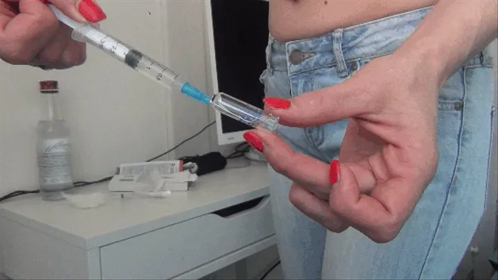 I DO INJECTIONS MYSELF 27