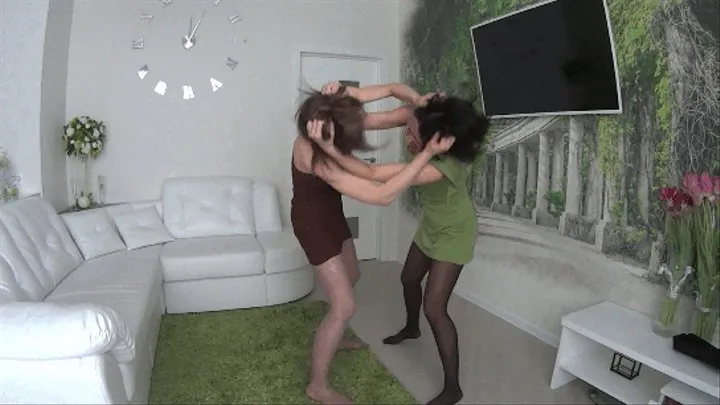 CATBALL FIGHT IN PANTYHOSE 6 (FF)