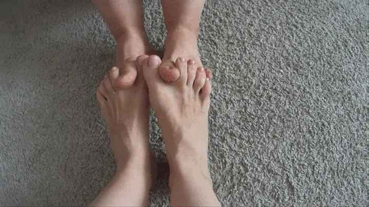 Footsie and toes locking (T)