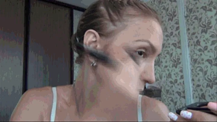 HOT AND SEXY MAKEUP