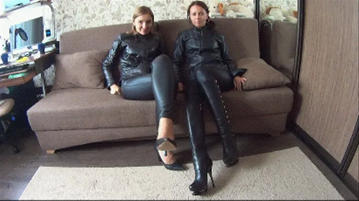 SEXY FOOTSIE IN BLACK LEATHER sm (CL)