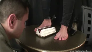 Sweet vanilla cake from the feet - part 2