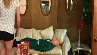 6'1 Amazon and her Leprechaun Seat (Full Video)