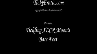 Tickling XLCR Moon's bare feet (F/F)