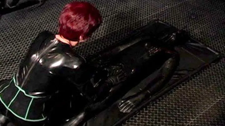 Latex Vac Bed Euro Fetish