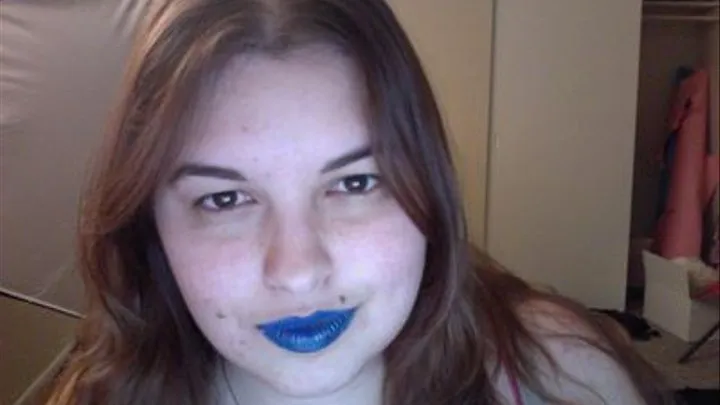 Sydney Screams first Blue Lipstick clip!