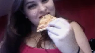 BBW Eats Pizza