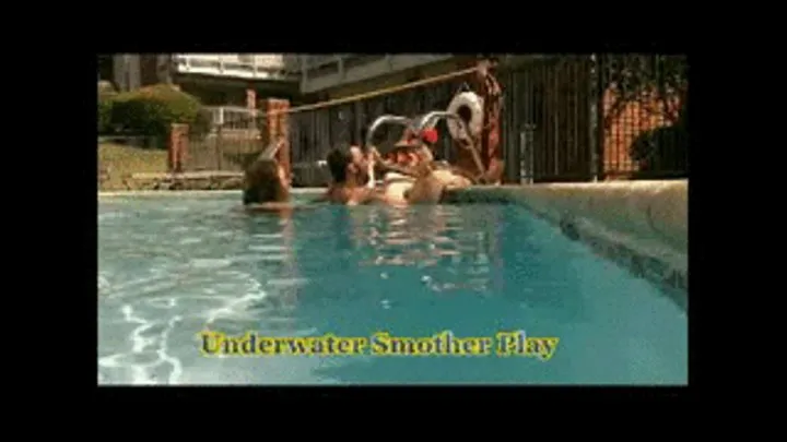 Under Water smoother Play, Face sitting