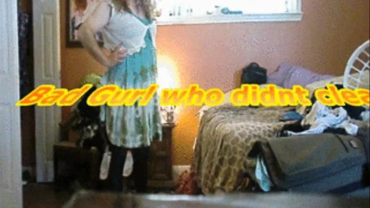 Bad Gurl Brittney didnt clean up the bedroom So punishement A spanking is in Order!