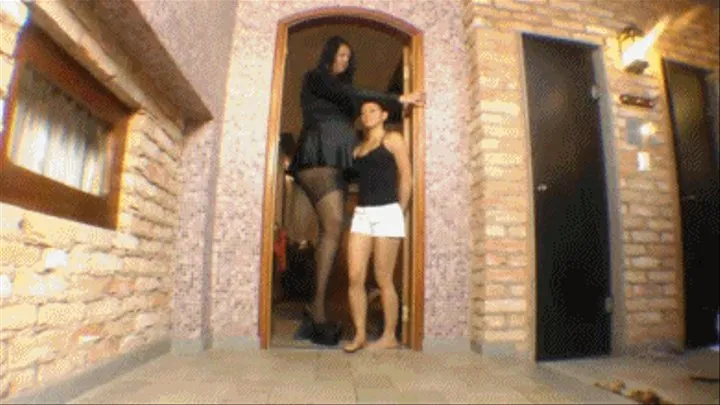 Spitting GIANT DOMINANCE - TOP GIANT GIRL - MERY AMAZON CINTHIA 6.69 feet or 2 meters tall - NEW MF 2014 - FULL VERSION - EXCLUSIVE MF