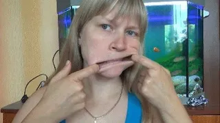 FACE STRETCHING AND BIG FISH LIPS 4