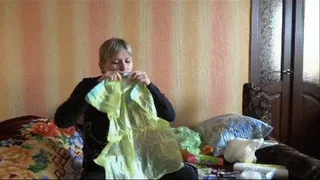 PLASTIC BAGS BLOW TO POP 4 (I)