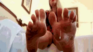 Footjobs with very dirty feet