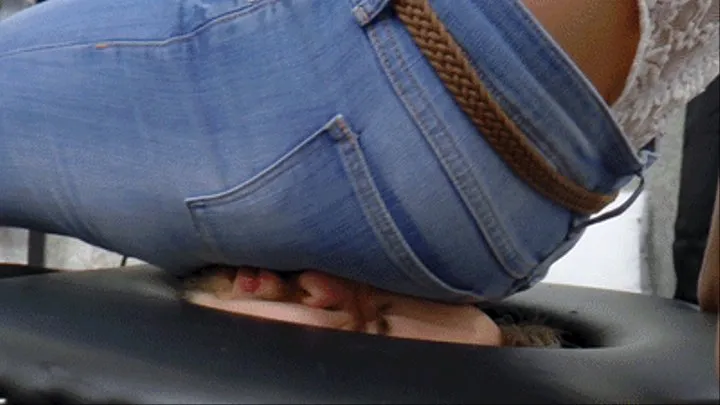 Face squashed by sexy jeansbutt