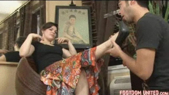 Mistress Mary orders her foot slave to clean up her feet before her boyfriend comes over for a footjob