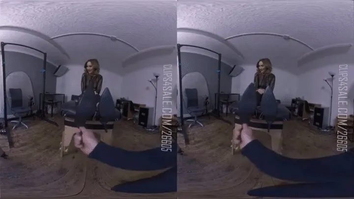 Virtual Tickling: Tormenting Rachelle's Insanely Ticklish Feet! (3D VR)