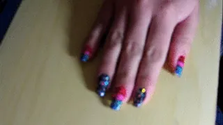 FINGER NAIL CLAPPING!