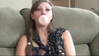 Lyzaa- GIANT Bubbles- Snap and Blow