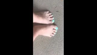 Showing off my MINT GREEN TOENAILS!