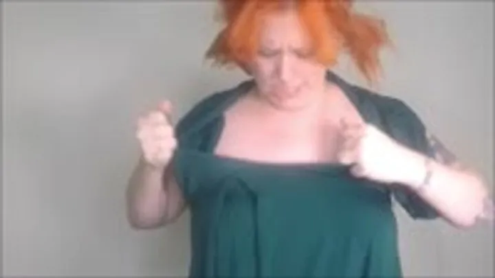 *850x480* Step-Mom turns Hulk like with Clothes tearing