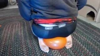 Balloon under Ass