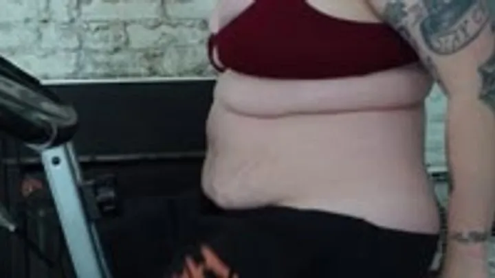 Chubby Stomach close up working out SIlent