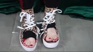 Leopard Sneakers cause RAPID ANGRY GROWTH! Includes Long foot growth scene