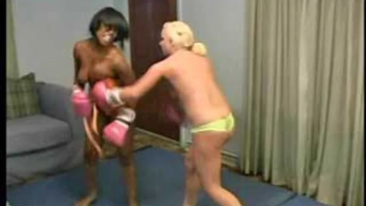 Big Tit Boxing Black Girl vs White Girl Catfight Sammy & Denika Part 02