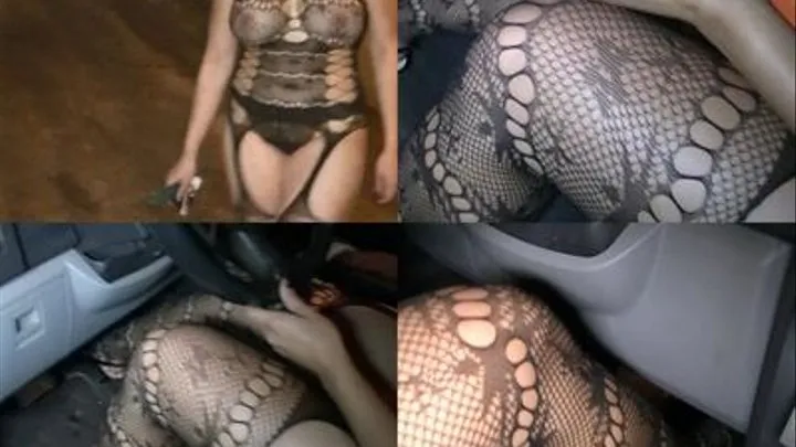 Rocio: Bodystocking Pedal Pumping