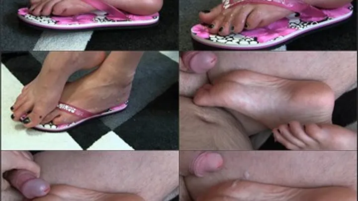 2 sexy footjobs