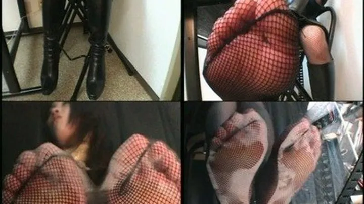 Mistress' feet in fishnets are still sweaty - VV-002 - Full version ( - AVI Format)