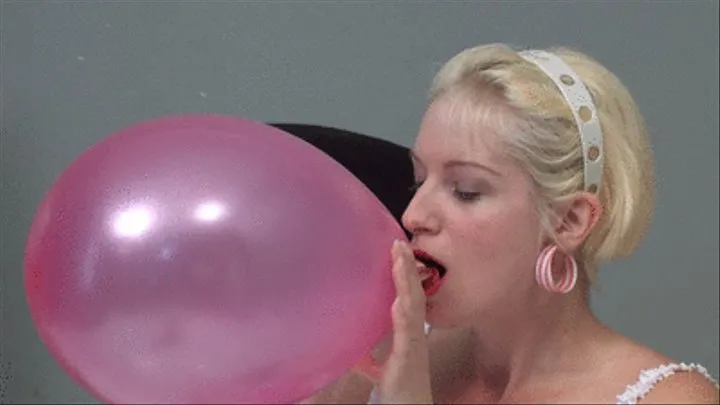 Balloon Fetish Blowing Up and Popping
