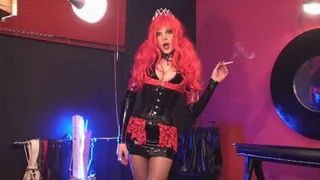 Smoking- fetish- latex- Queen.