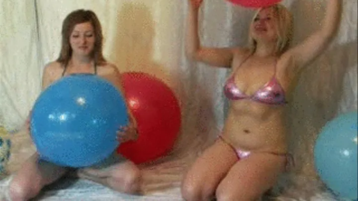 Christina + Nikki´s Balloon poping 1