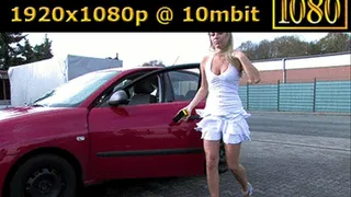 0015 - Janine crushes the ambulance (WMV, FULL HD, Pixel)