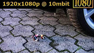 0004 - Jenny vs. tiny guys (WMV, FULL HD, Pixel)