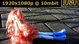 0005 - Alicia runs over a doll girl (WMV, FULL HD, Pixel)