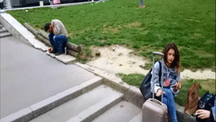 2 Candid Smoking Sneakers Brats in Paris