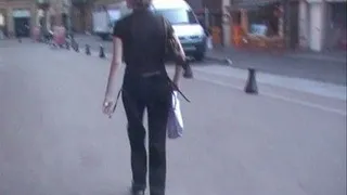 Nice ass shaking lady