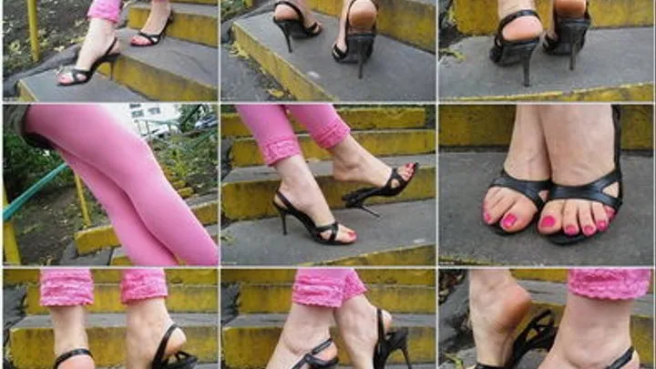 Lana's shoe-play