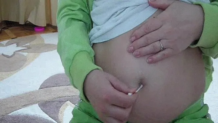 a bellybutton very beautiful