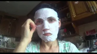 Face mask and hand massage m