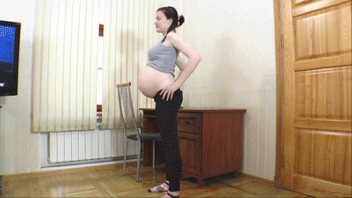 pregnant Inna Vik labor clip3