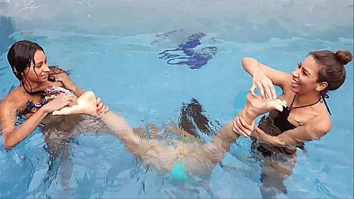 UNDERWATER UPSIDE DOWN - VOL # 182 - FERNANDA SILVA & ADRIELLY BRUNETTE vs BELLA FEH - NEW MF MAY 2020 - CLIP 5 - never published -Girls Exclusive MF video