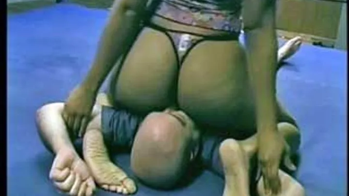 Ebony Wrestling Vixen Crysta vs White Man Greg Part 02