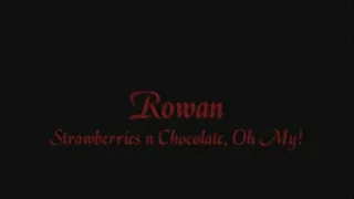 SSBBW Rowan Strawberry masterbation Hot