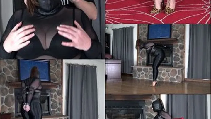 Elizabeth Andrews : Leather Bondage with Layered Gwen Hood and Gag