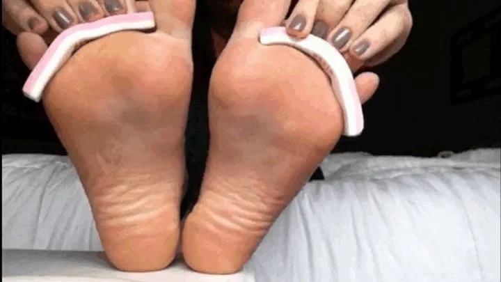 TOE SPREADERS & WRINKLED SOLES